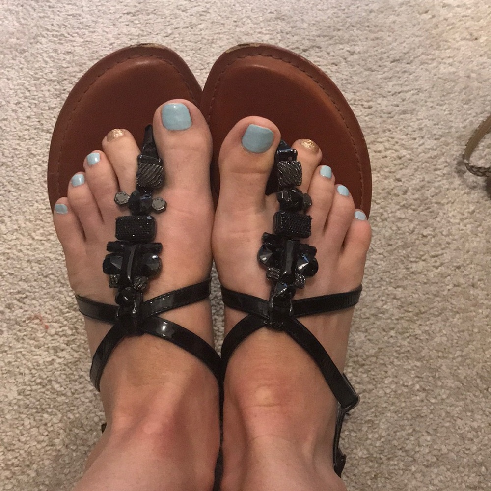 Gianni Bini sandals